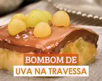 Bombom de uva na travessa