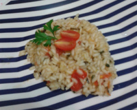 Risoto de tomate cereja, alho e manjericão