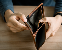 Nem débito, nem crédito, nem PIX: 3 restaurantes que só aceitam dinheiro e é melhor você se preparar se não quiser lavar a louça