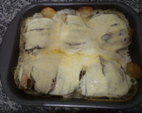 Coxa de frango ao requeijão e bacon