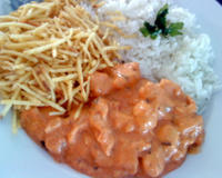 Estrogonofe de frango Saint Patrick