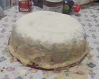 Bolo vulcão de leite em pó com creme de avelã