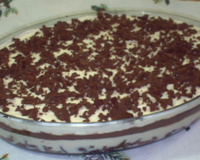 Pavê de uvas, chocolate e chantilly