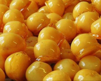 Beijinho de coco caramelizado