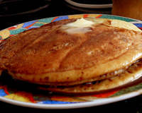 Panqueca de pilha (tipo americana) do Dú Badaró