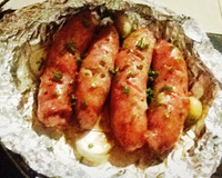 Linguiça assada com batatas