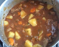 Picadinho de carne com batata e cenoura fácil