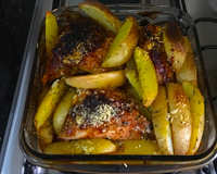 Alcatra suína ao barbecue com batatas rústicas