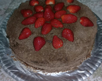 Bolo de chocolate com morango
