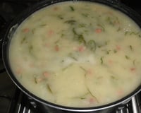 Caldo de aipim de calabresa e bacon