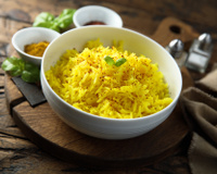 Aprenda a fazer um delicioso arroz com cúrcuma: tempero deixa o acompanhamento rico em nutrientes