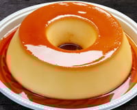 Não precisa de liquidificador, nem de batedeira: como fazer pudim de leite condensado sem furinhos fácil