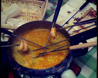 Fondue de camarão no leite de coco maravilhoso