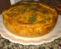 Torta de frango com creme de cenoura