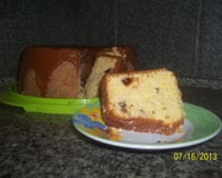 Bolo de fubá especial com erva-doce goiabada e coco