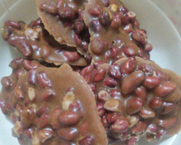 Pé-de-moleque tradicional