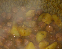 Ensopado de linguiça com batata