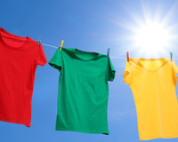 Por que especialistas recomendam secar roupas ao ar livre em outubro e como isso protege a sua saúde