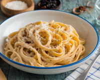 Cacio e pepe cremoso: como fazer o autêntico macarrão romano em casa de um jeito simples e delicioso