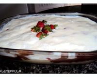 Pavê de chocolate com morango