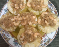 Camarão no abacaxi