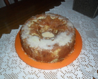 Bolo de laranja com calda de laranja e leite condensado