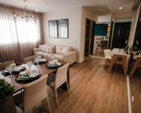 Laura Martínez, designer de interiores: “Não faz sentido sacrificar metade da sala de estar para uma mesa de jantar que só é usada três vezes por ano”