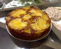 Bolo caramelizado de abacaxi