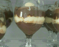 Ovo de páscoa na travessa