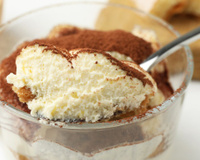 A receita de tiramisu que me fez gostar dessa sobremesa troca o queijo mascarpone dos ingredientes por cream cheese