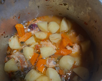 Frango cozido simples