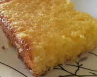 Bolo de milharina cremoso com laranja