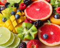 Essa é a fruta eleita a mais nutritiva do mundo: melhora a digestão, previne pedra nos rins e muito mais; veja como consumir!