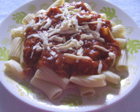 Macarrão com molho de atum