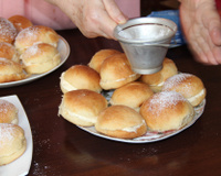 Açúcar de confeiteiro e açúcar impalpável são diferentes? Descubra qual usar nas sobremesas