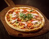 Pizza sem glúten, sem lactose, rápida e saborosa