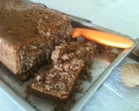 Bolo saudável com nozes e mel