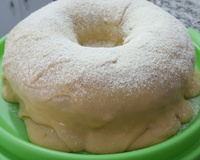 Bolo de Oreo com cobertura de leite em pó