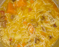 Sopa fácil de jabá (charque)