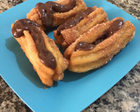 Churros da Dona Florinda (simples e gostoso)