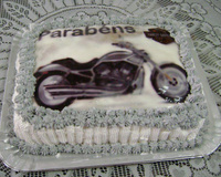 Bolo de aniversário com papel de arroz