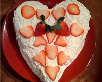 Bolo recheado de morango