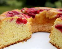 Bolo de ameixa vermelha