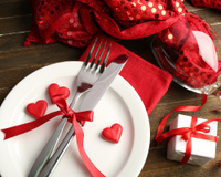 5 itens perfeitos para um jantar romântico em casa no Valentine's Day