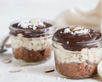 Essa é a receita de overnight oats que eu faço quando estou com vontade de doce: proteica, levinha e sem lactose