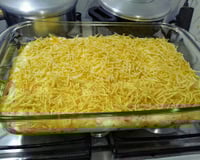 Escondidinho de requeijão com carne moída