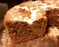 Bolo de maçã com nozes e passas