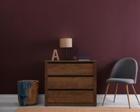 3 motivos para você entrar na tendência e ter algo vermelho (no tom rubi) em casa em 2025