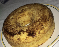 Bolo fofinho de fubá de microondas