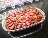 Torta de morango com nozes
